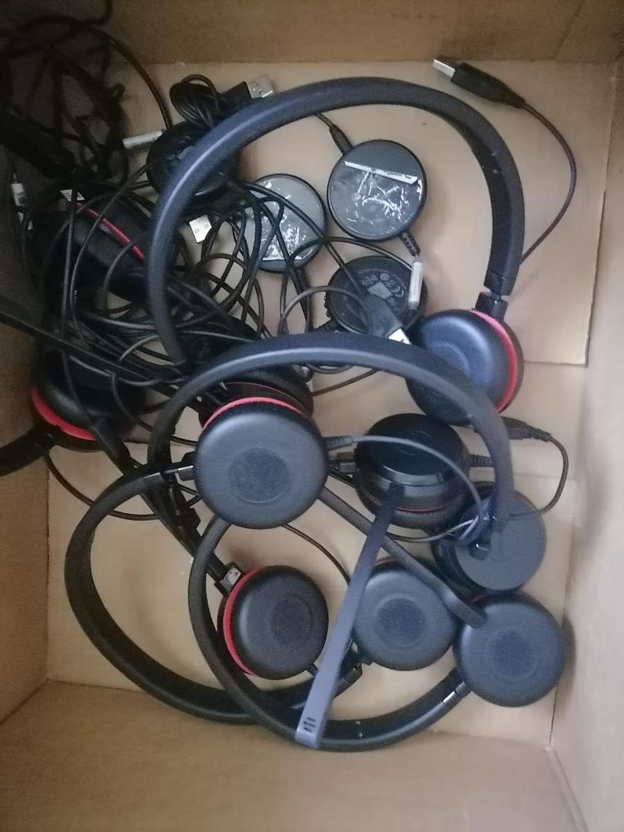 Bulk lot of 5 x defective Jabra Evolve 40 Headset with Mic+controller