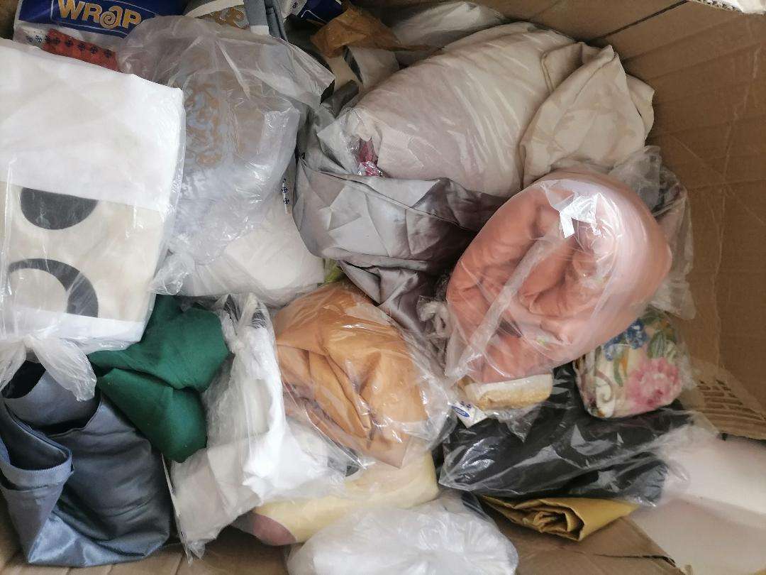 Bulk Lot of pillow cases, bed frills etc*one bid for the lot*