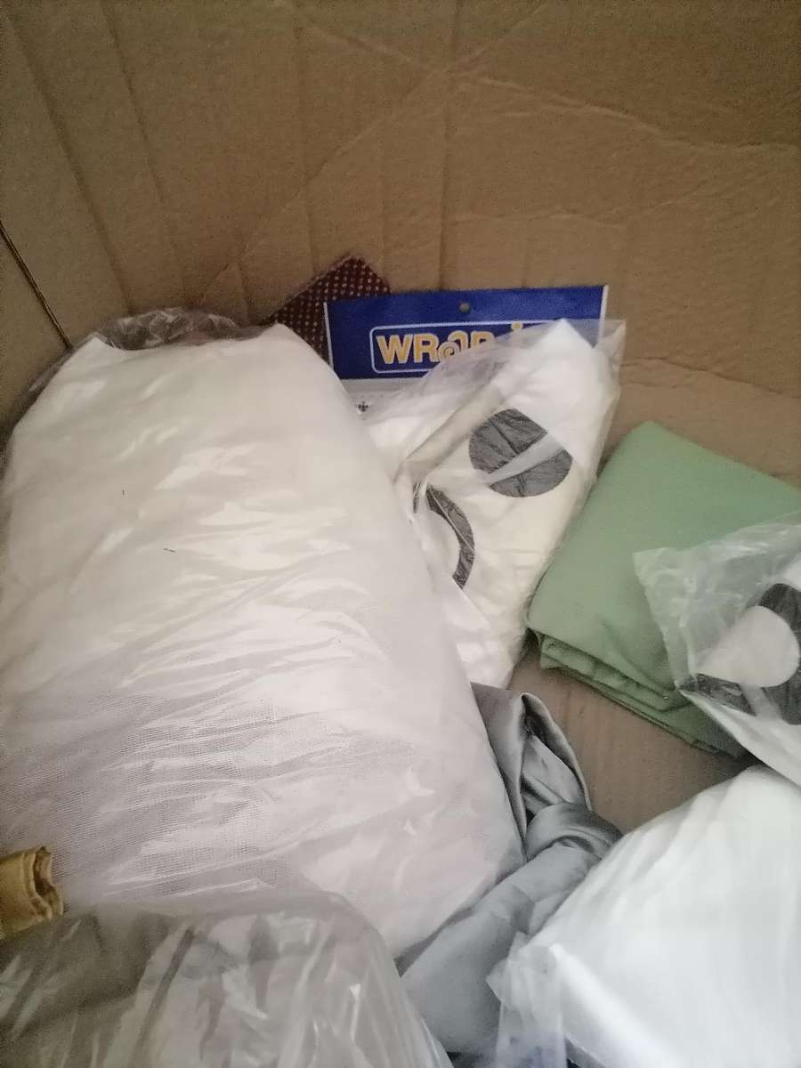 Bulk Lot of pillow cases, bed frills etc*one bid for the lot*