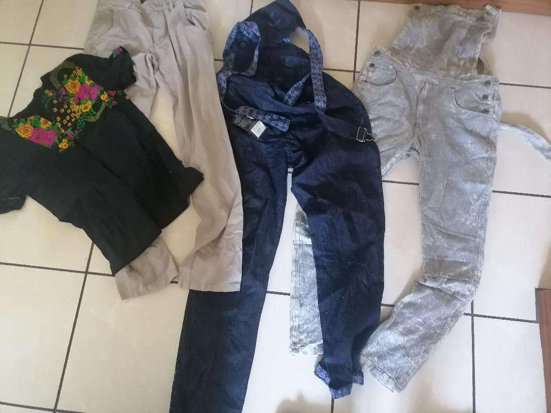 Bulk lot of clothing