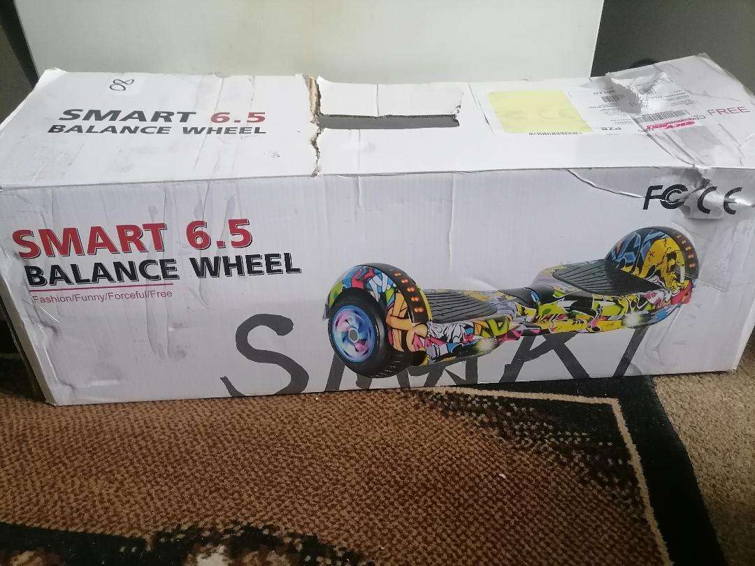 Defective Smart 6.5 Inch Balance Board with LED Lights and BT Speaker, Charger Included