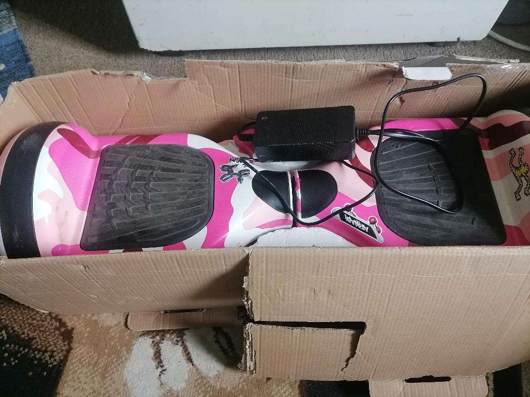 Defective Smart 6.5 Inch Balance Board with LED Lights and BT Speaker, Charger Included