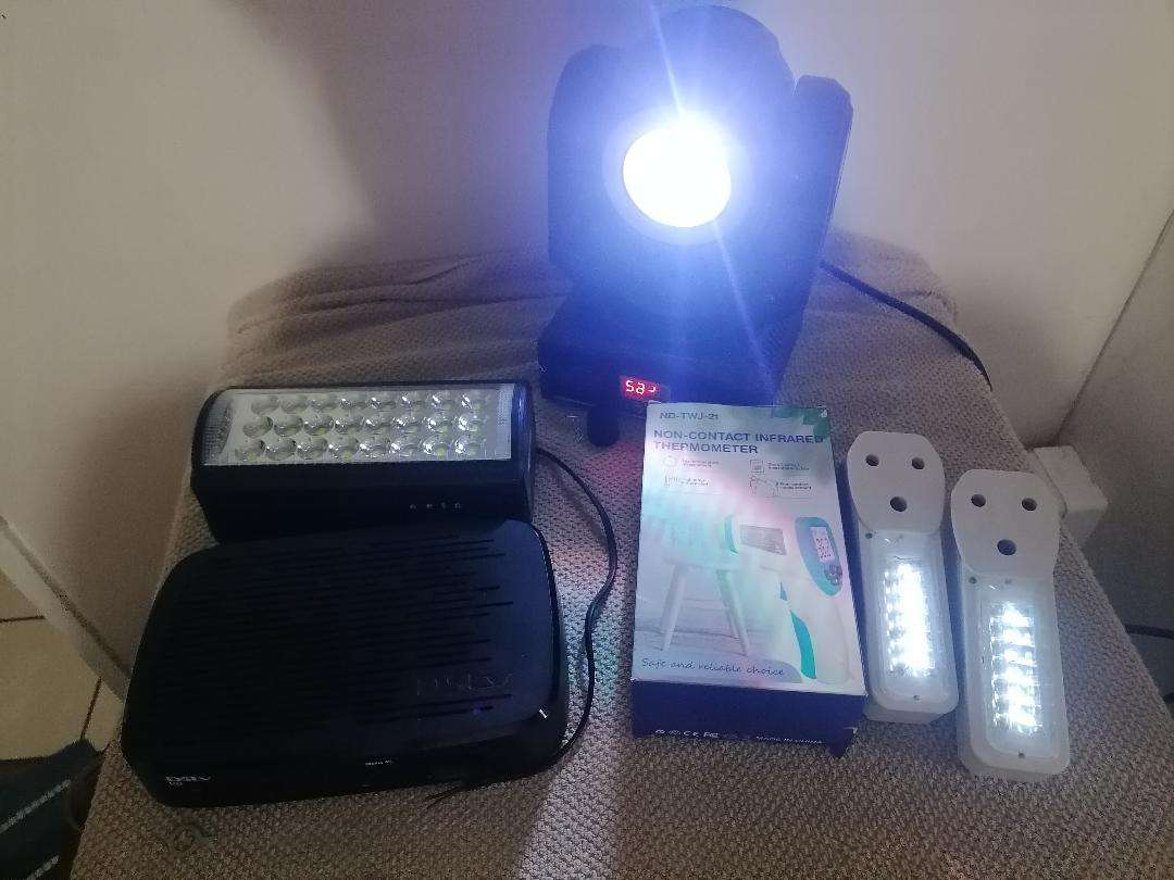 Bulk lot of electronics*one bid for the lot*