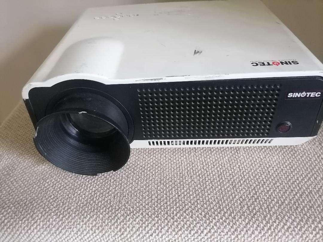 Defective Sinotec LED Projector SPJ-86C