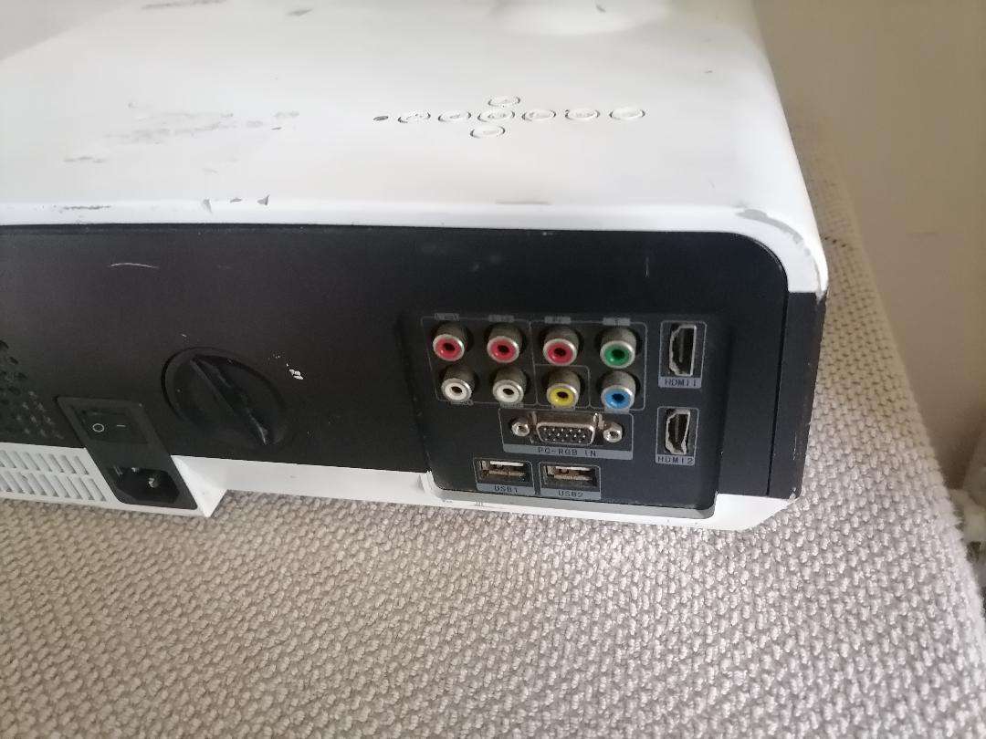 Defective Sinotec LED Projector SPJ-86C