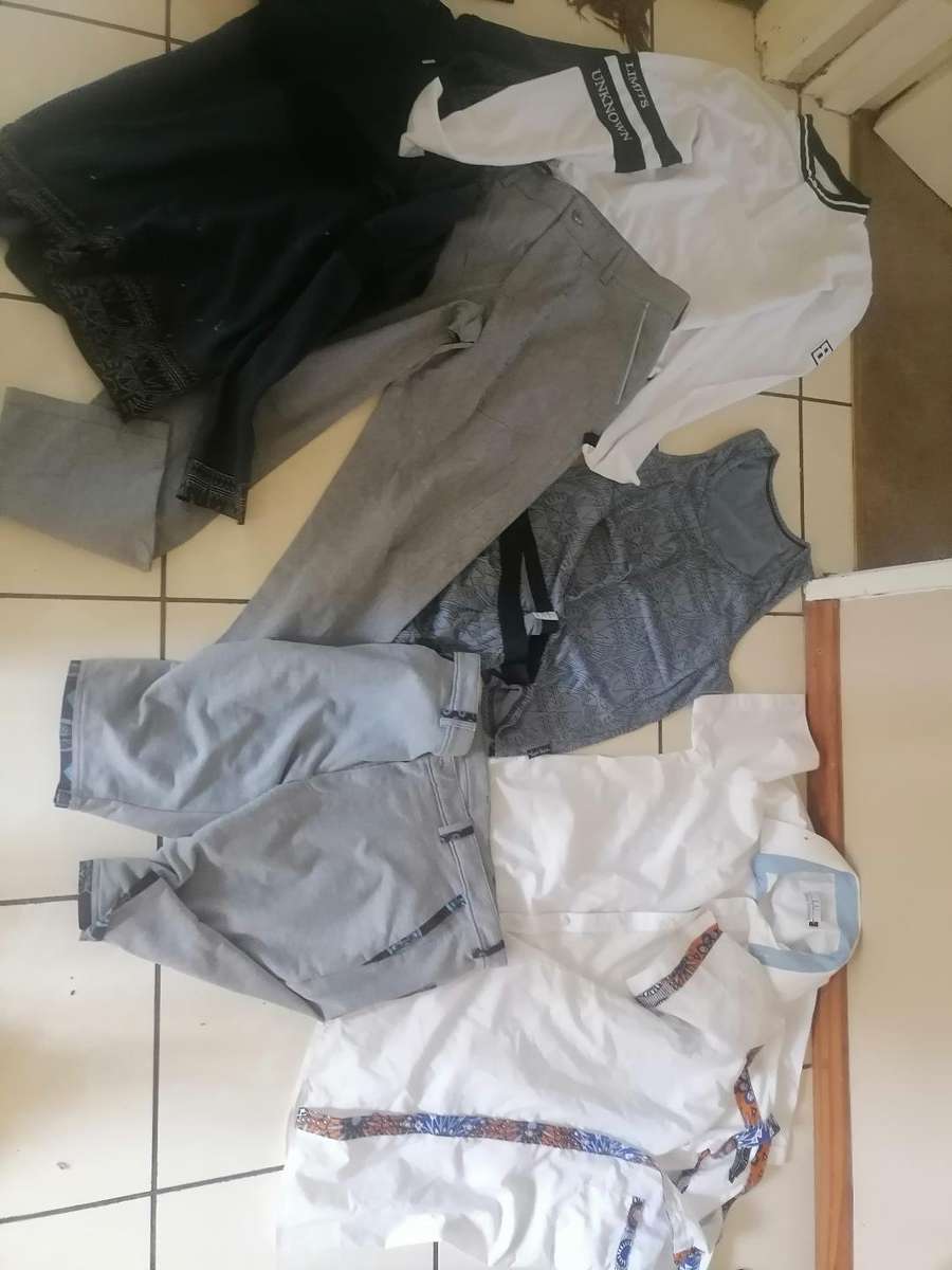 Bulk lot of clothing