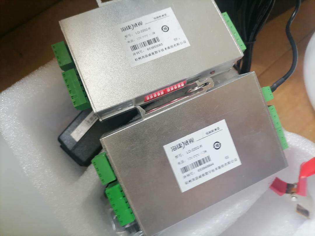 Electronics Lot: inverter,stepdown switches,led mist air purifier,kboard/mse,12v batteries etc