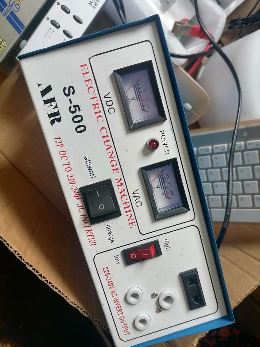 Electronics Lot: inverter,stepdown switches,led mist air purifier,kboard/mse,12v batteries etc