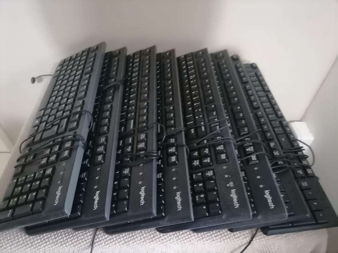 Lot of 8 x Logitech Keyboards