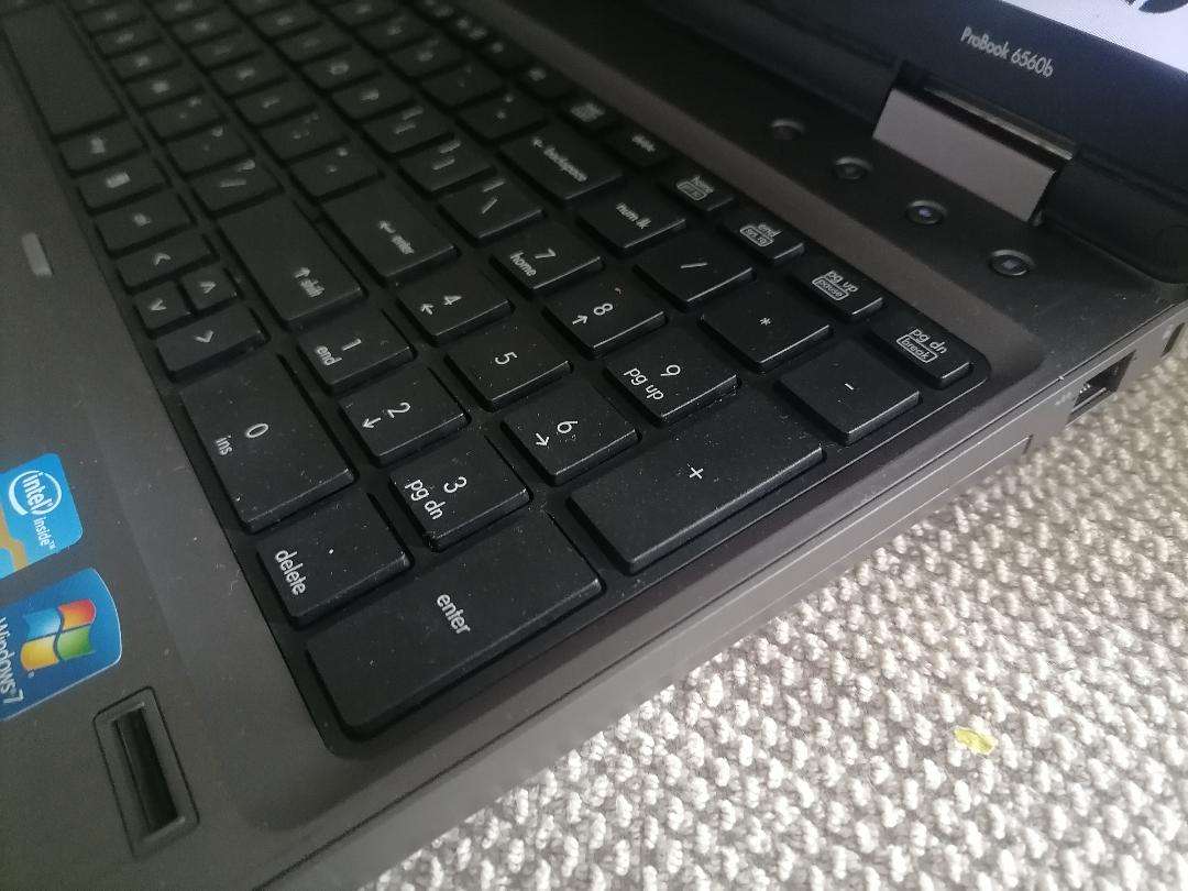 HP ProBook i3