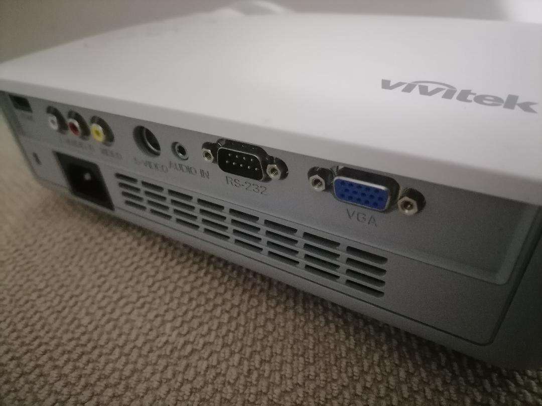 VIVITEK  D510HDMI 3D READY DLP PROJECTOR