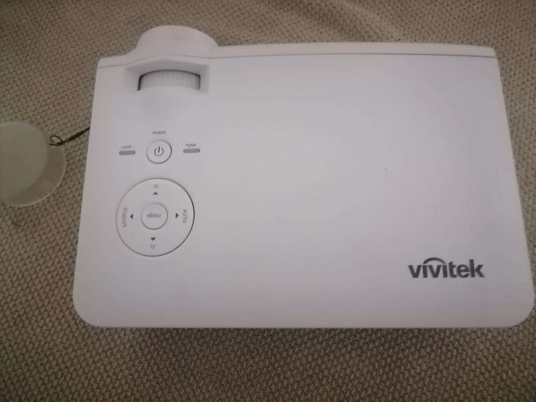 VIVITEK  D510HDMI 3D READY DLP PROJECTOR