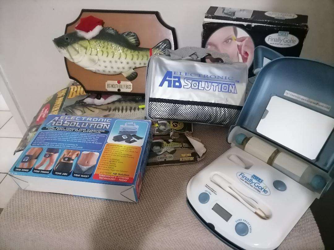 LOT OF UNTESTED ELECTRONICS