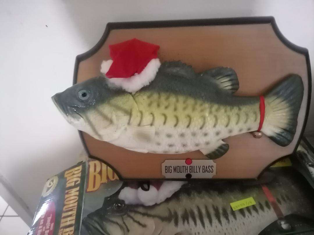 LOT OF UNTESTED ELECTRONICS