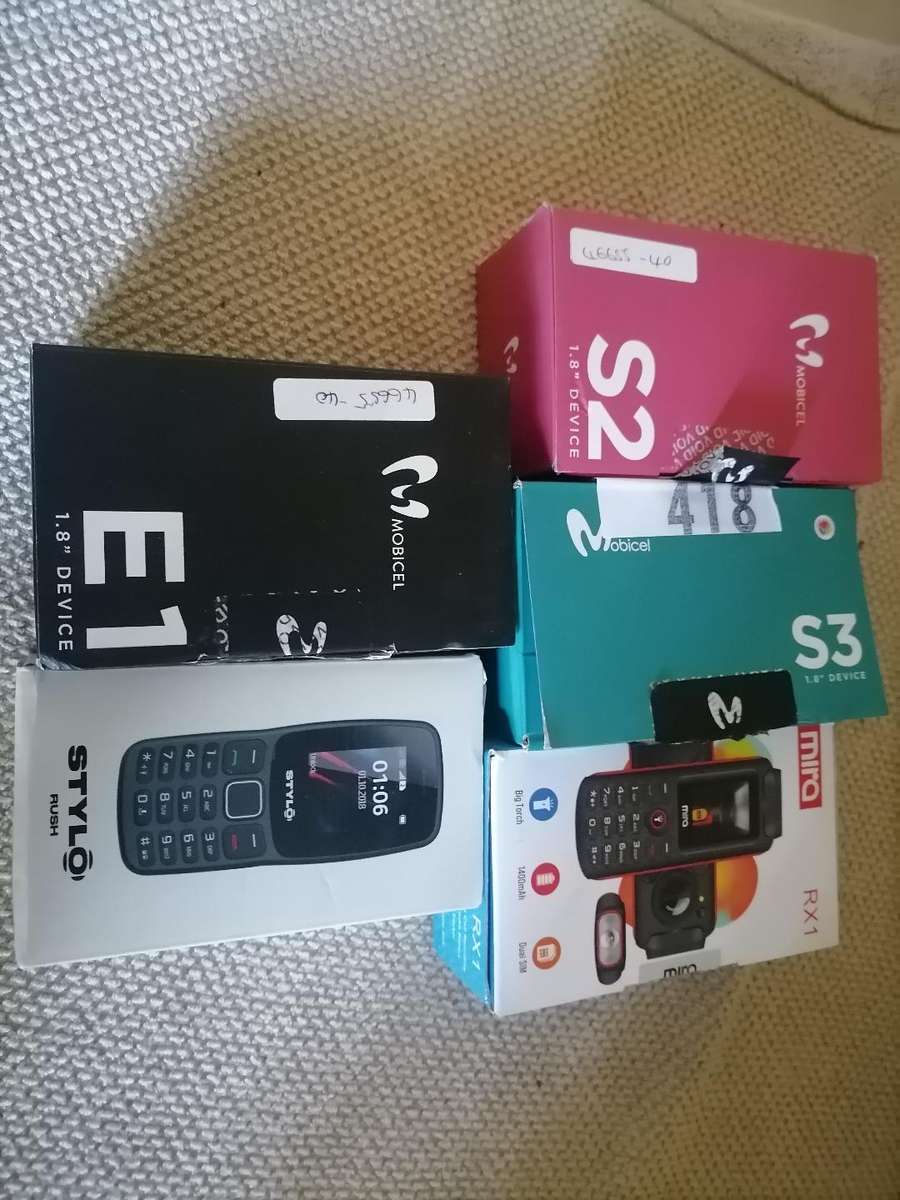Lot of 5 phones