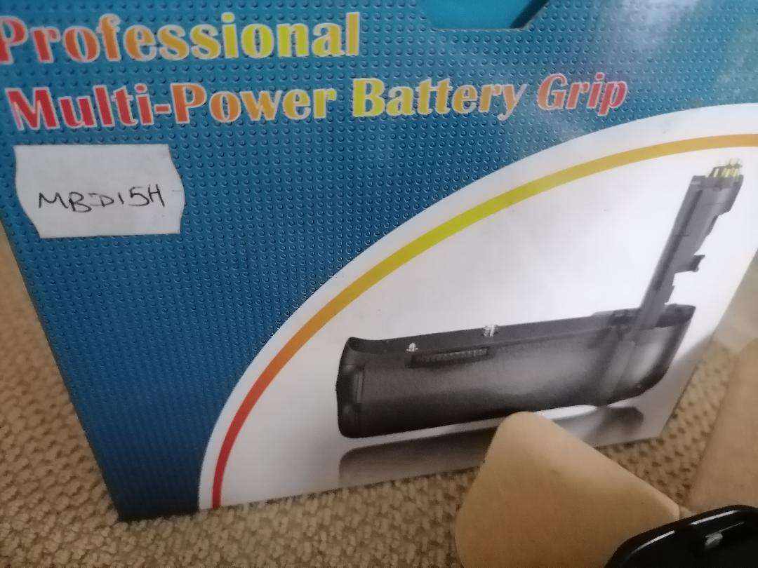 LOT OF 2 X NEW Nikon MB-D15 Multi Power Battery Pack remote