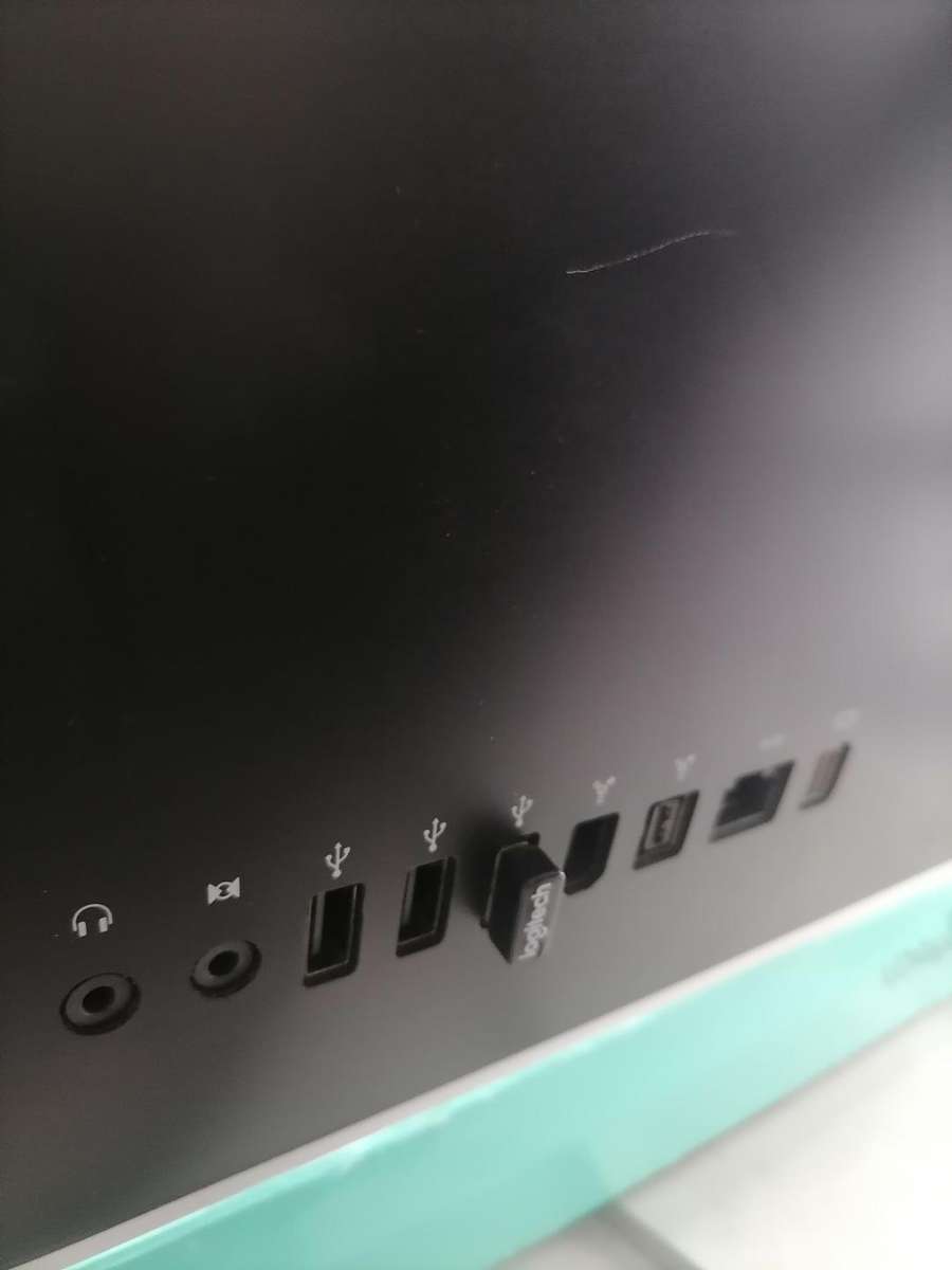 Apple A1224 iMac, working with keyboard and mouse