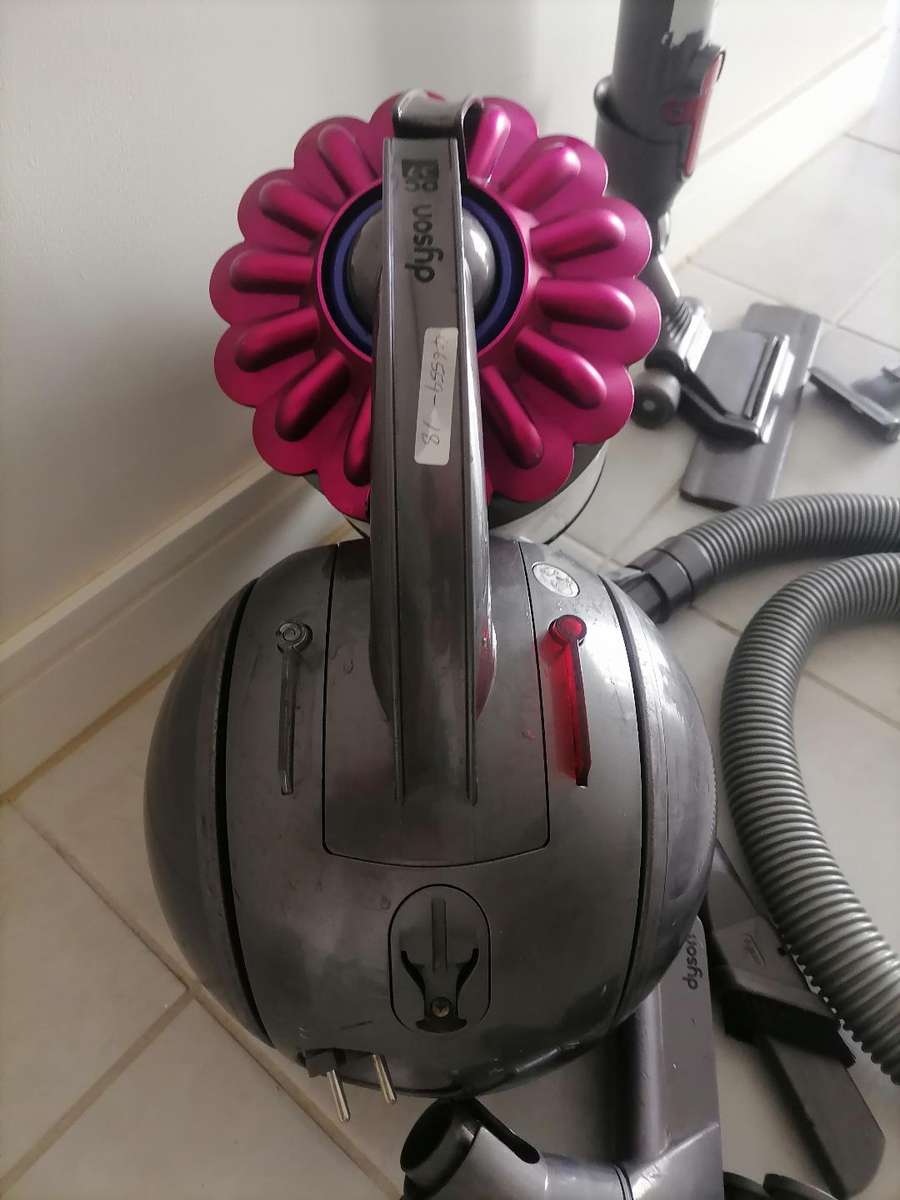 Dyson Ball DC37 Canister Vacuum with Attachments, Working