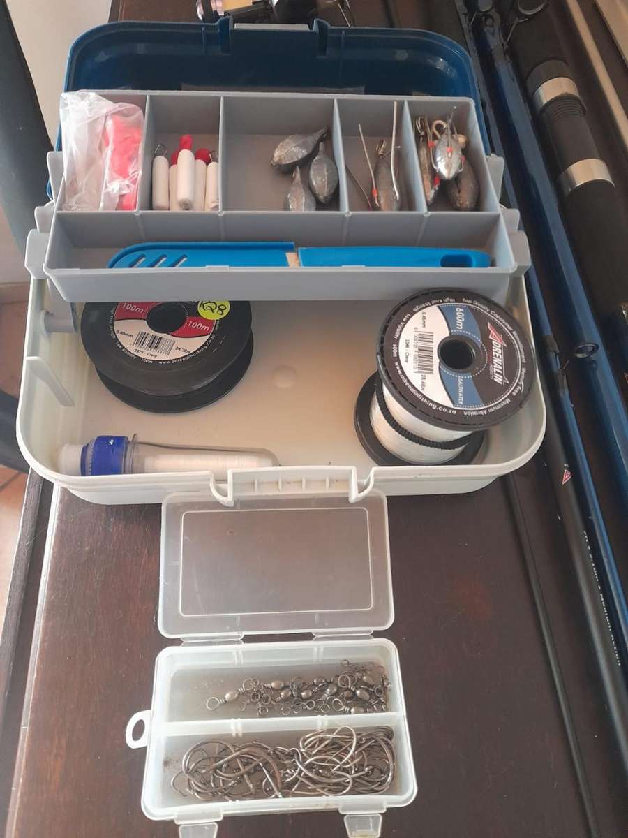 Lot of fishing equipment, Rods,Reels,Holders,tackle,etc*used once*