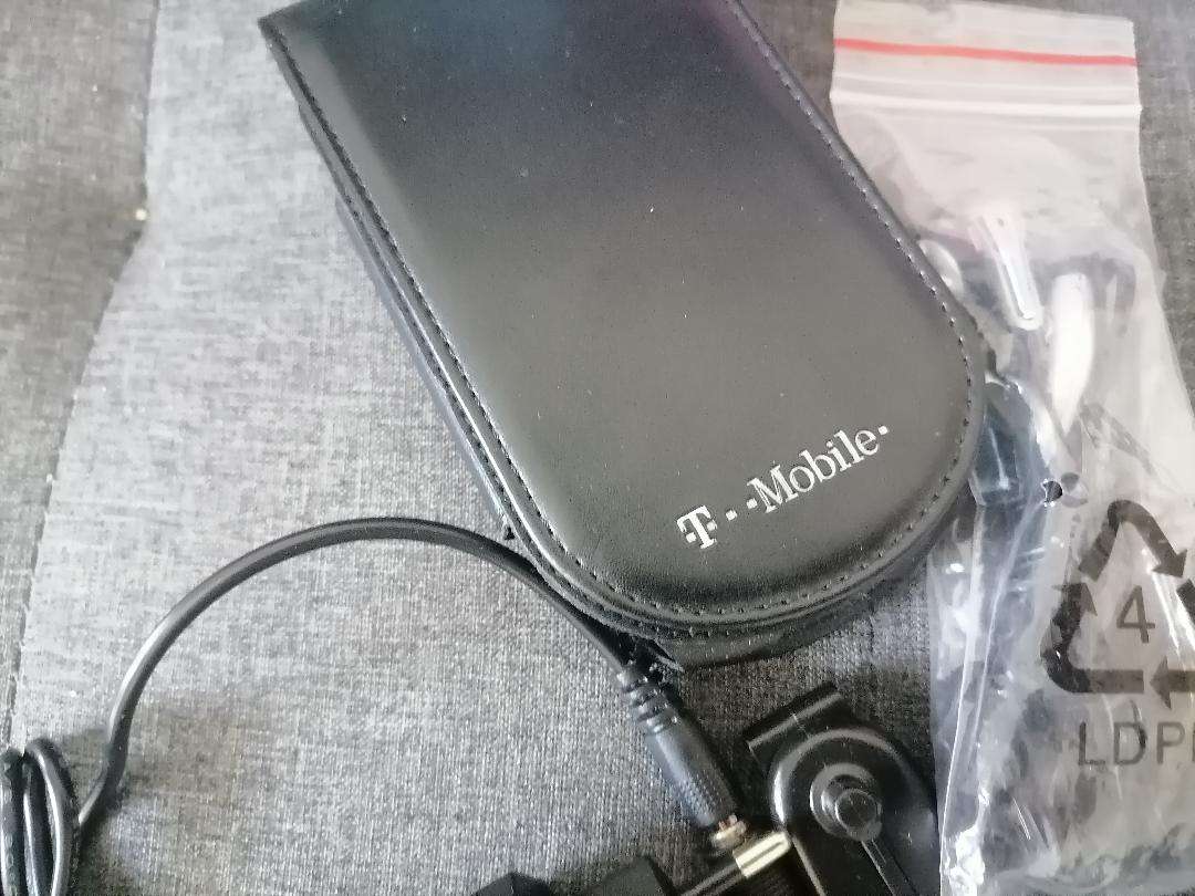 T-Mobile Pocket PC PW10A2 with Pouch, Cables, etc. in Box