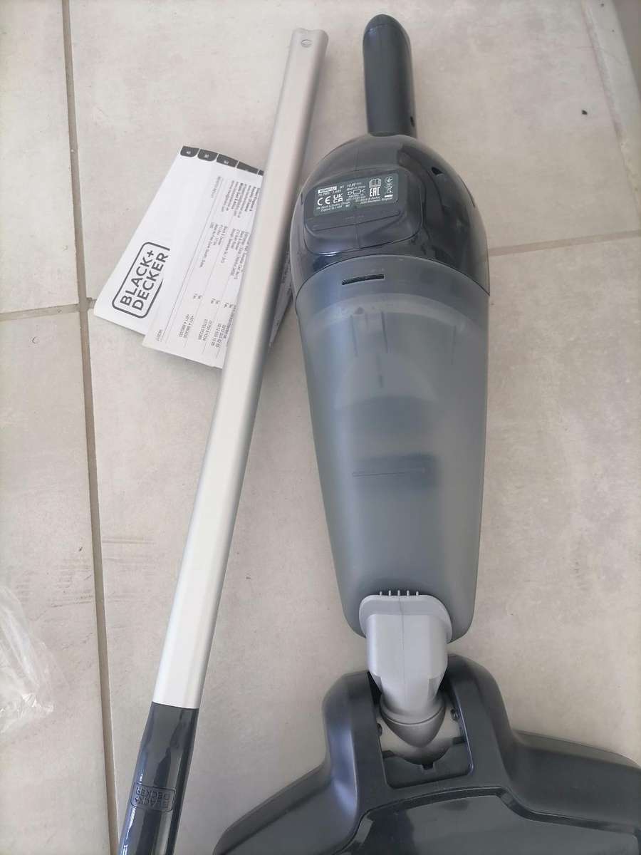 BLACK+DECKER 16.2Wh 4in1 dustbuster®, LOOKS NEW, NO CHARGER