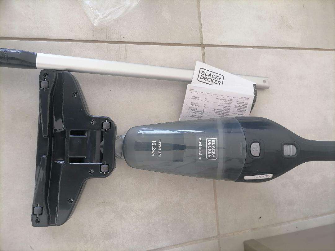 BLACK+DECKER 16.2Wh 4in1 dustbuster®, LOOKS NEW, NO CHARGER
