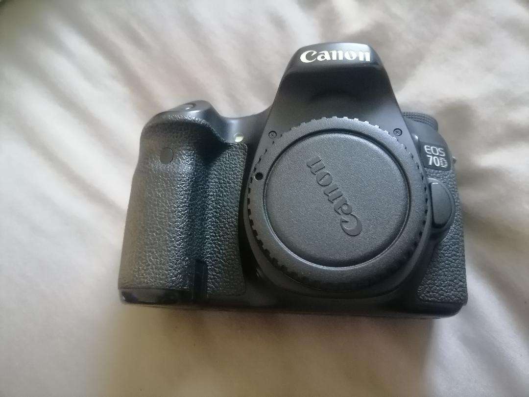 CANON EOS D70 CAMERA*LOOKS NEW*NO BATTERY*NOT TESTED*