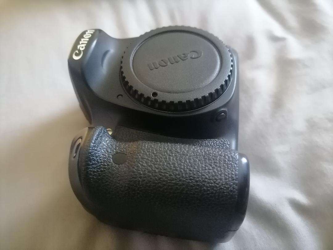 CANON EOS D70 CAMERA*LOOKS NEW*NO BATTERY*NOT TESTED*