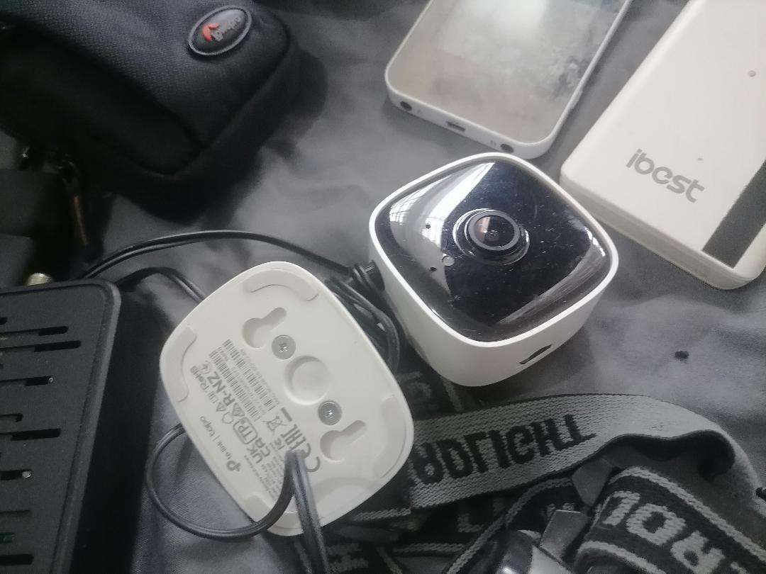 Bulk lot of electronics*one bid for the lot*