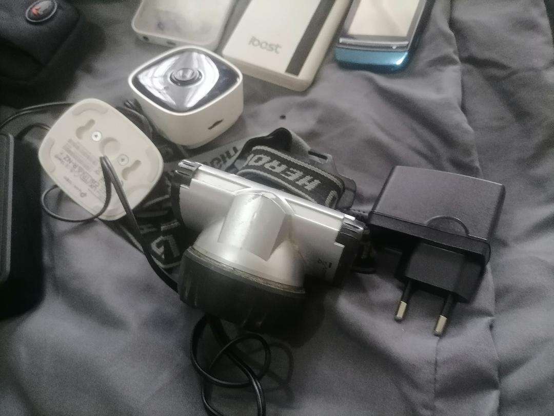 Bulk lot of electronics*one bid for the lot*