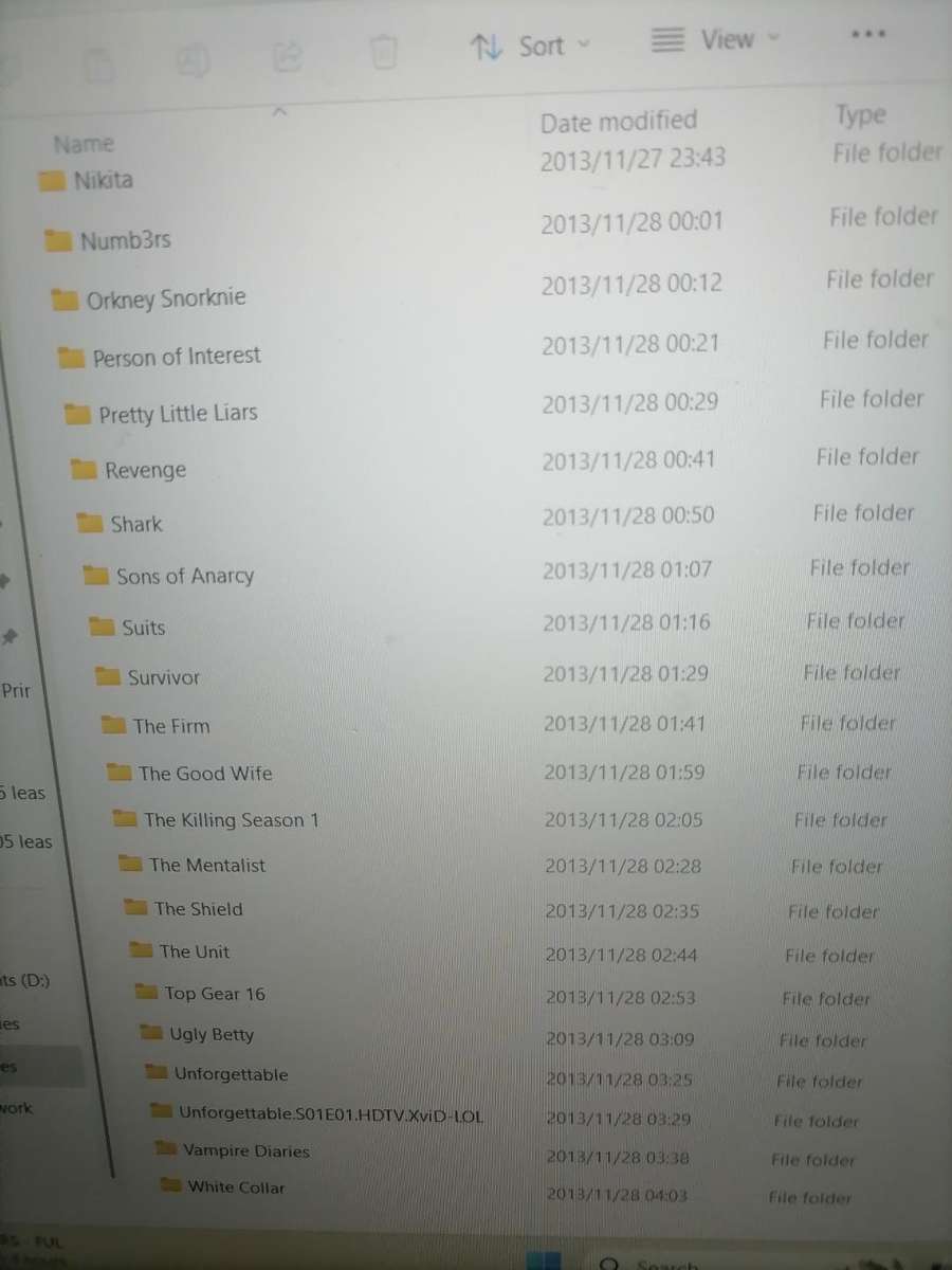 WESTEN DIGITAL 2TB HDD LOADED WITH 100S OF MOVIES AND SERIES*