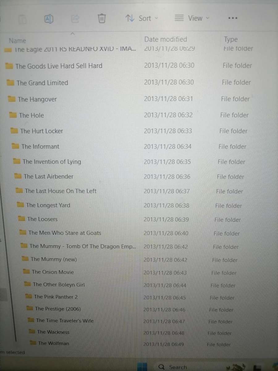 WESTEN DIGITAL 2TB HDD LOADED WITH 100S OF MOVIES AND SERIES*