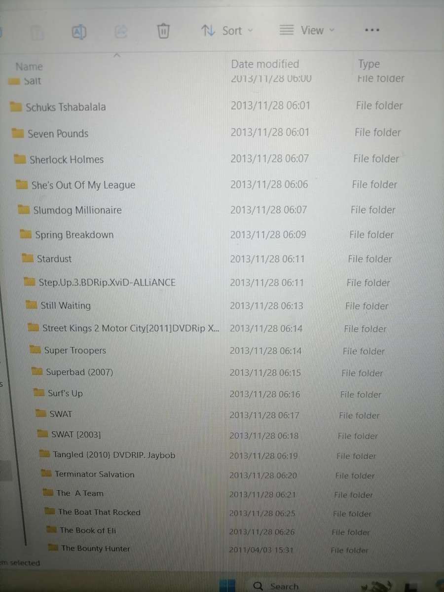 WESTEN DIGITAL 2TB HDD LOADED WITH 100S OF MOVIES AND SERIES*