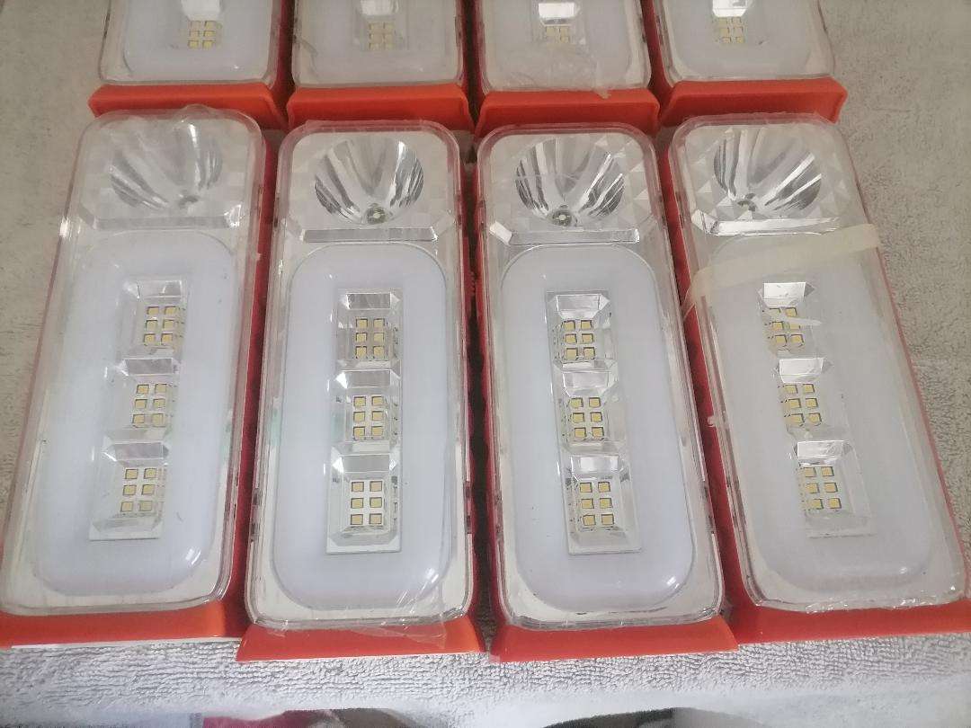 BULK LOT OF 8 X RECHARGALE BATTERY POWERED LIGHTS*ONE BID FOR THE LOT*