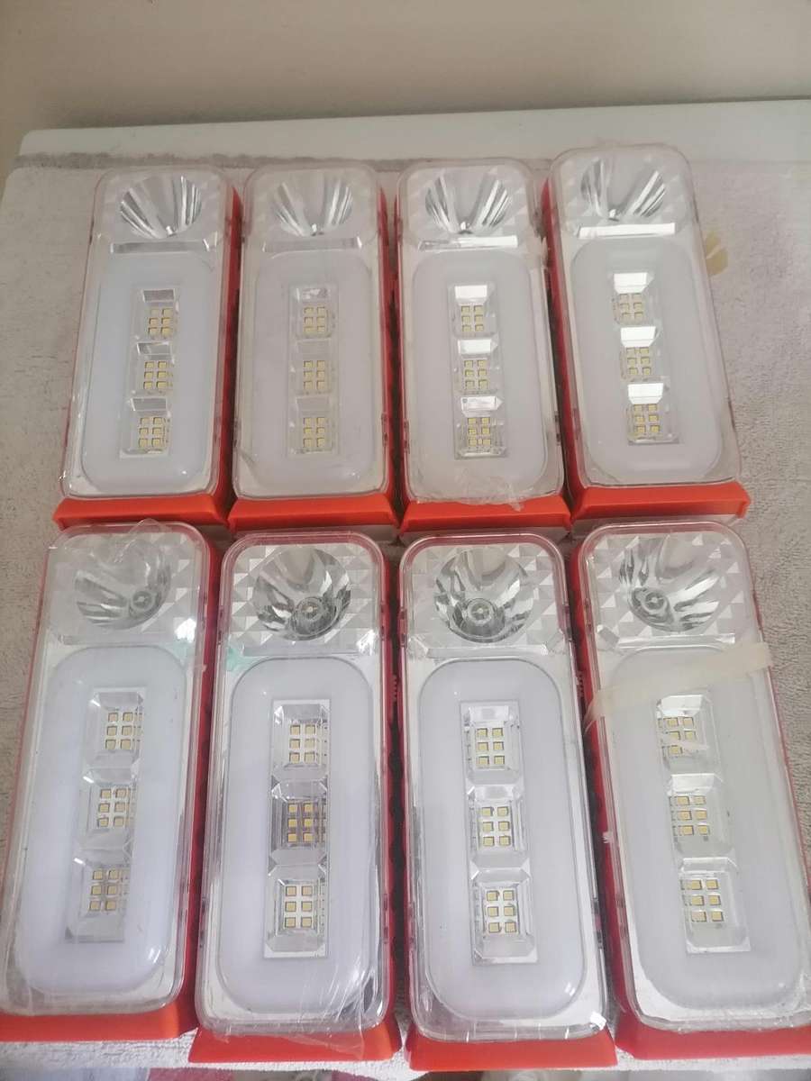 BULK LOT OF 8 X RECHARGALE BATTERY POWERED LIGHTS*ONE BID FOR THE LOT*