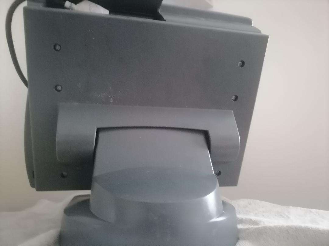 MICROS WORKSTATION 4 TOUCH SCREEN POS SYSTEM WITH STAND