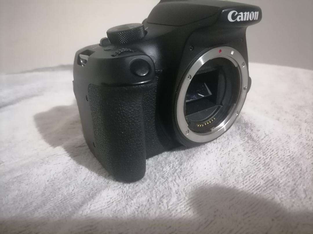 *WEEKEND SPECIAL*CANON EOS1300D DIGITAL CAMERA*NO BATTERY UNTESTED*
