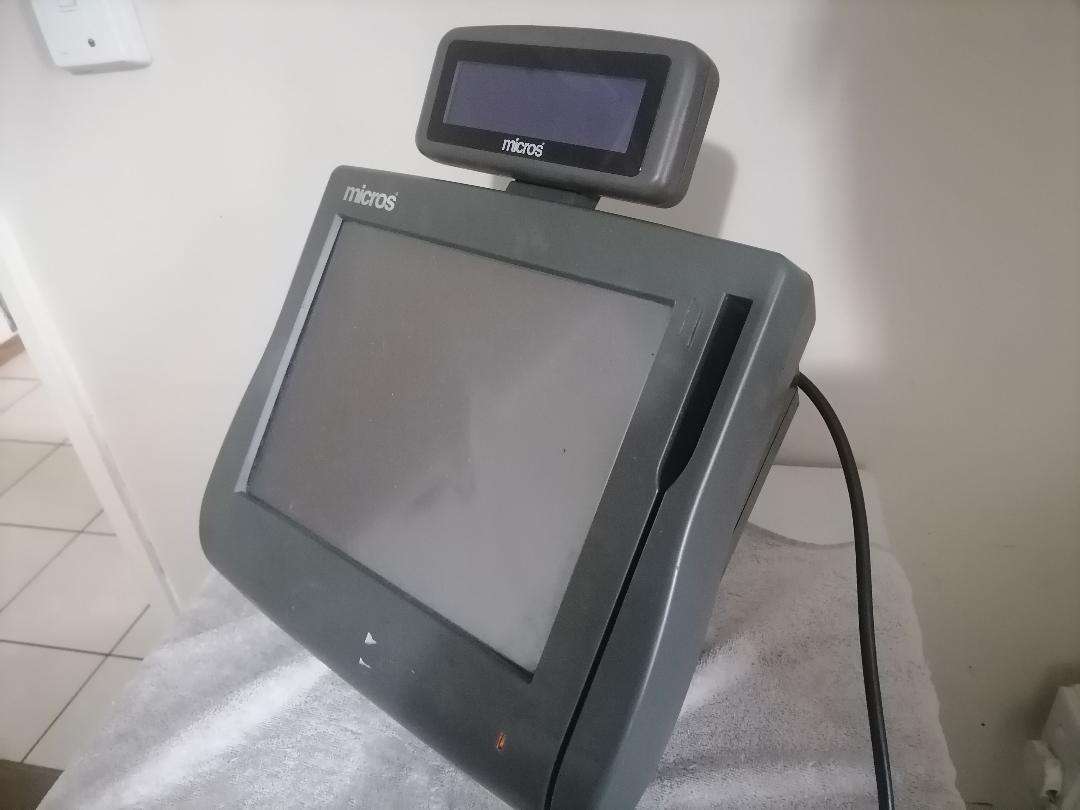 MICROS WORKSTATION 4 TOUCH SCREEN POS SYSTEM WITH STAND