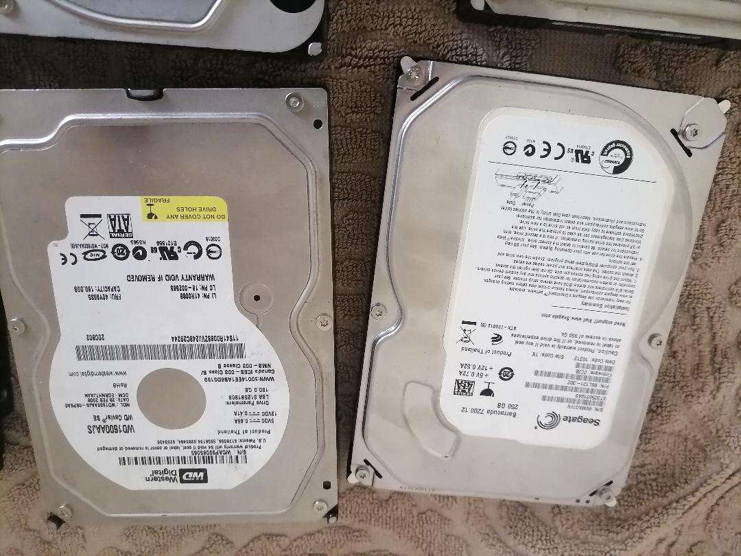 *BULK LOT OF HARD DRIVES*ONE BID FOR THE LOT*