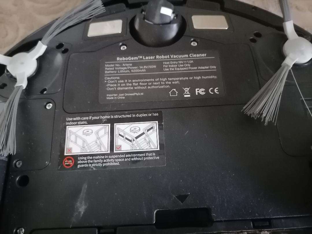 RoboGem Arlene Robotic Vacuum Cleaner and Mopper with the laser mapping and navigation*needs new bat