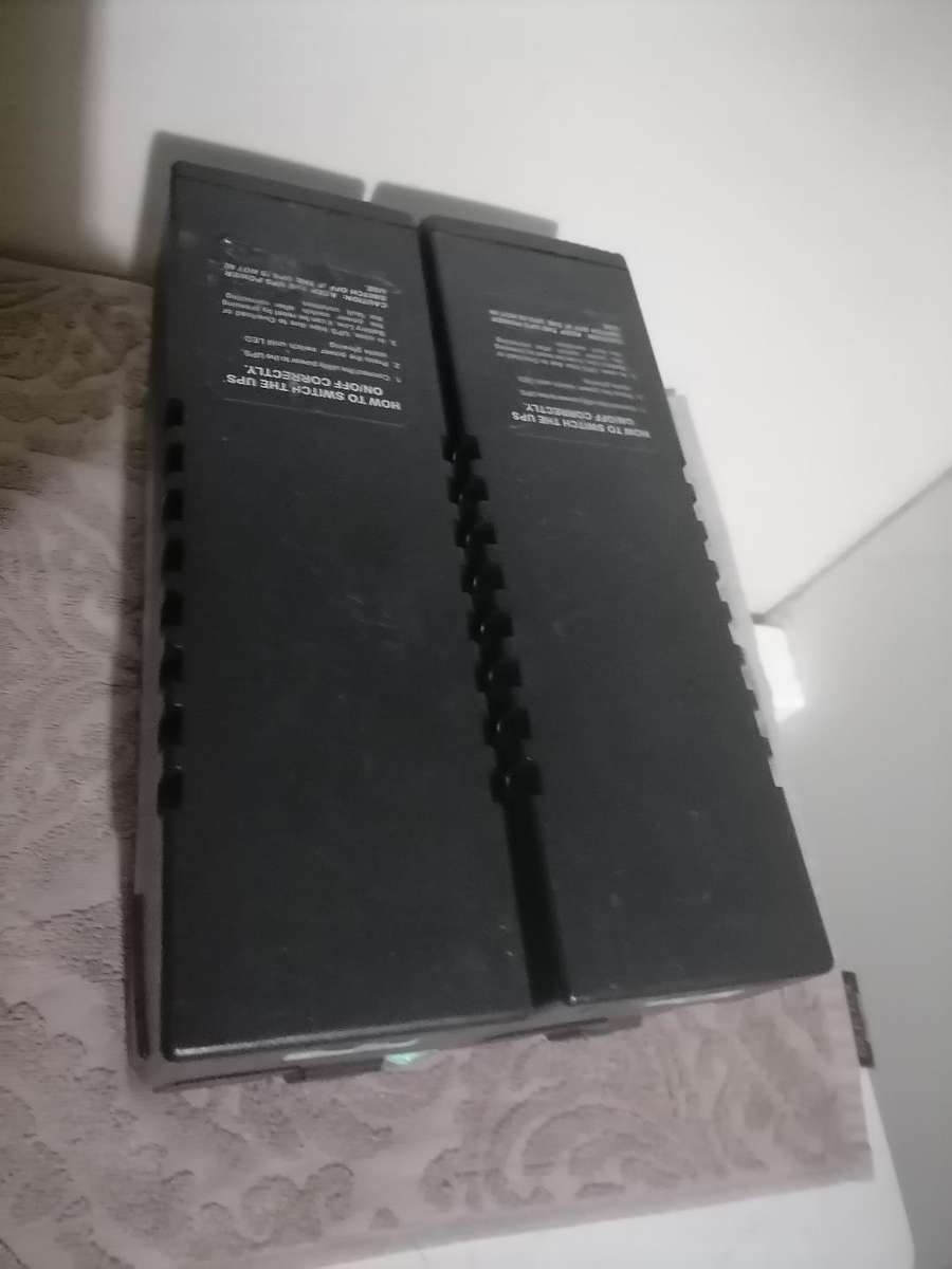 2X SAHARA 600VA UPS*COMES FROM COMPANY LIQUIDATION*BATTERIES NEED REPLACE
