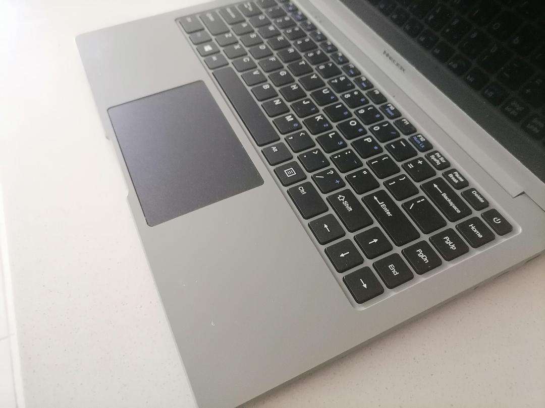 *LAPTOP CLEARANCE**MECER LAPTOP*NOT POWERING ON*