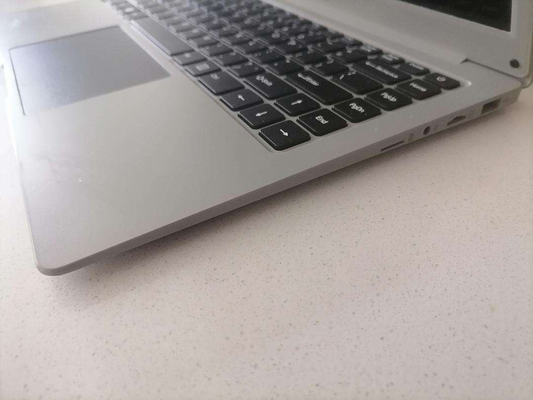 *LAPTOP CLEARANCE**MECER LAPTOP*NOT POWERING ON*