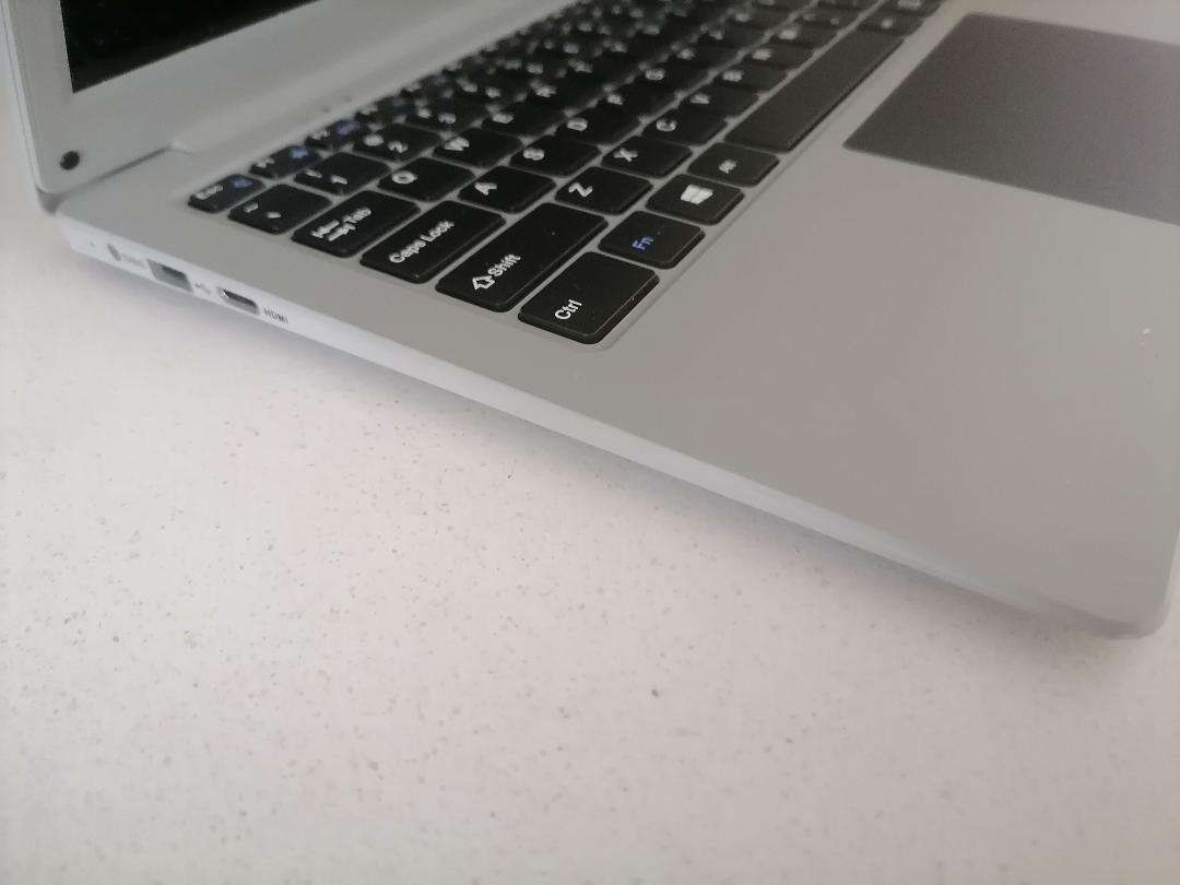 *LAPTOP CLEARANCE**MECER LAPTOP*NOT POWERING ON*