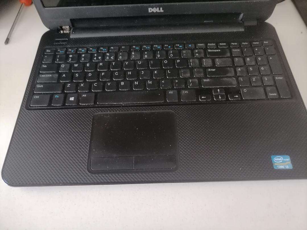 *LAPTOP CLEARANCE**DELL i3 LAPTOP*READ AD*