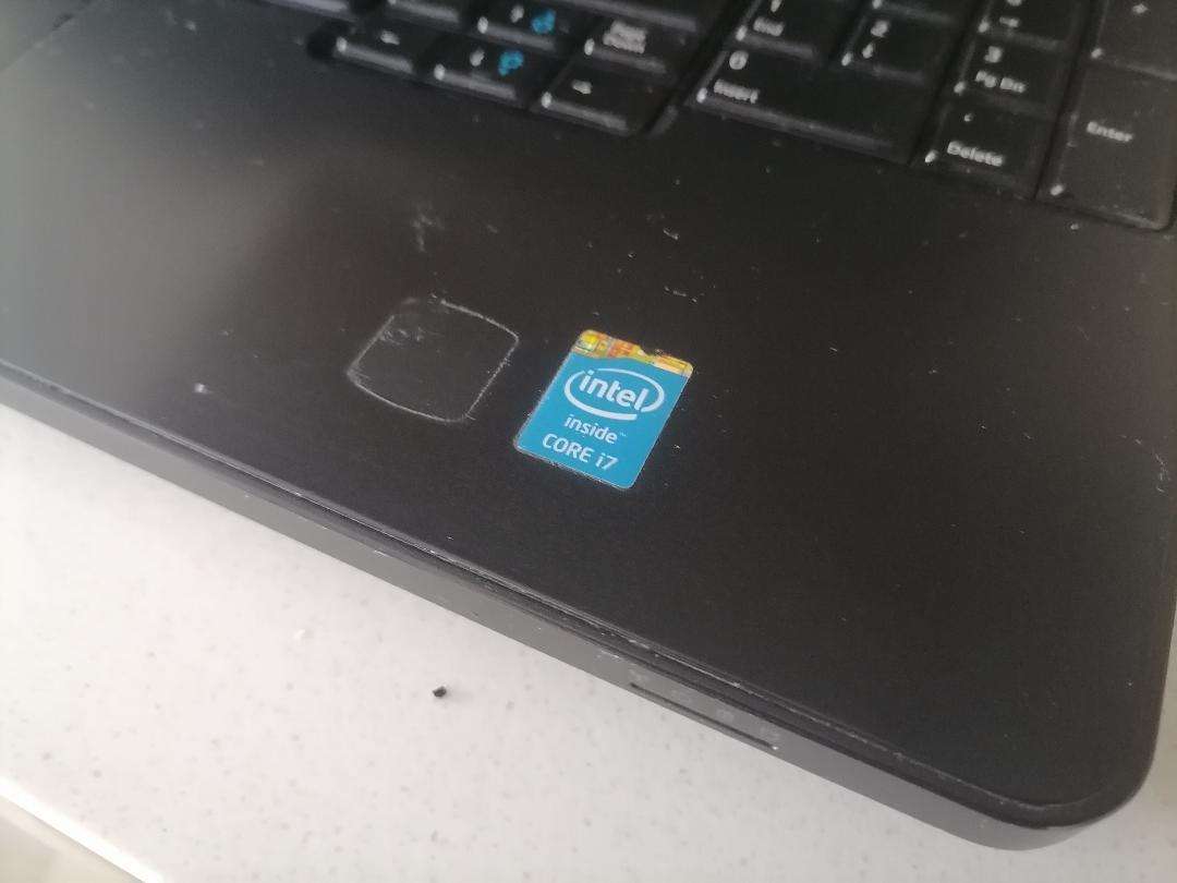 *LAPTOP CLEARANCE**i7 DELL LATITUDE E5540 LAPTOP*POWERS ON AND OFF*