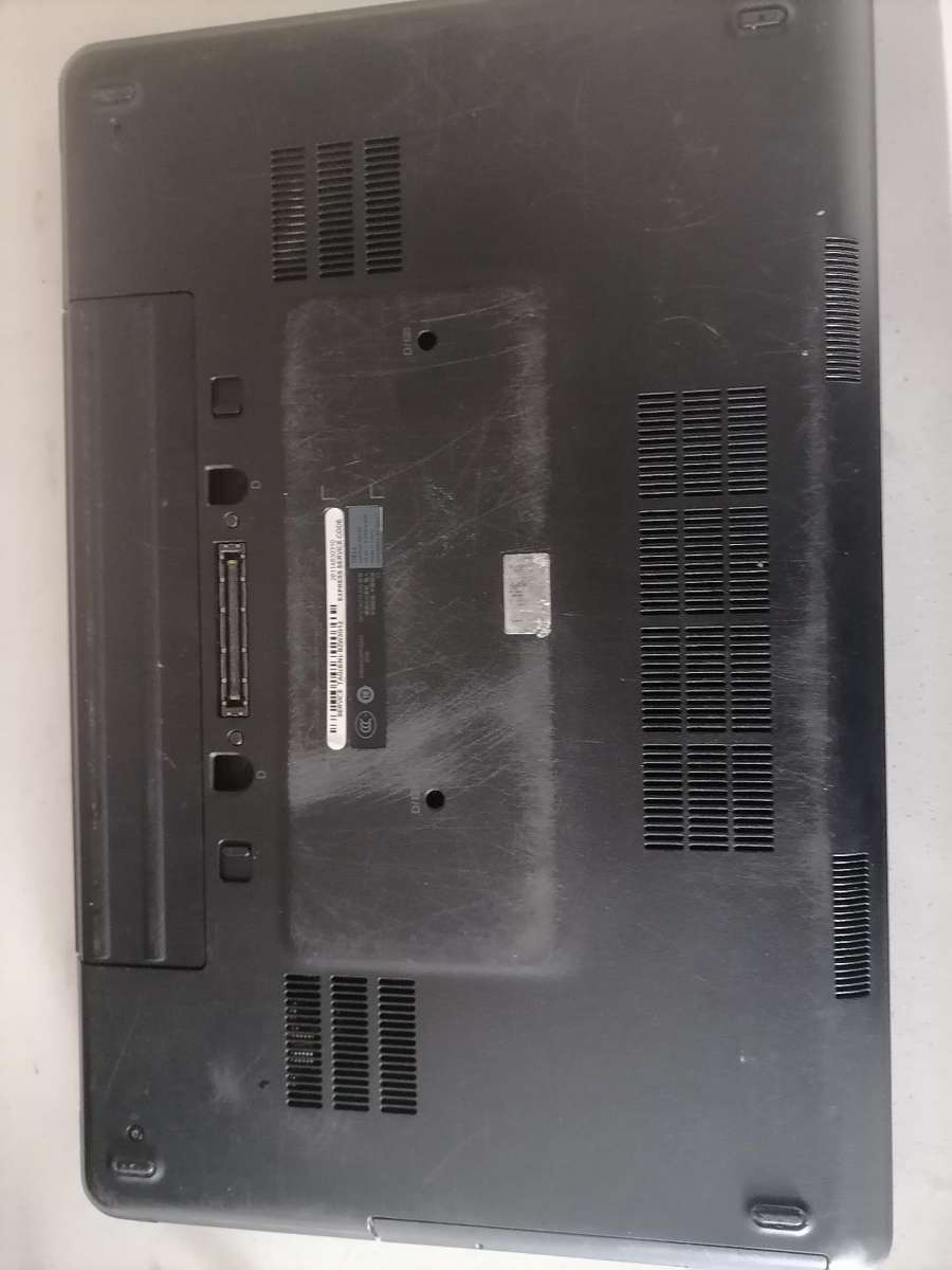 *LAPTOP CLEARANCE**i7 DELL LATITUDE E5540 LAPTOP*POWERS ON AND OFF*