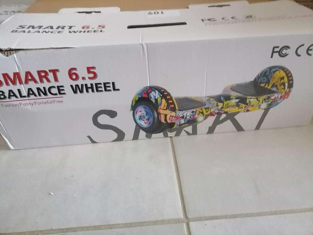 Smart 6.5 inch Balance Board with LED Lights and BT Speaker