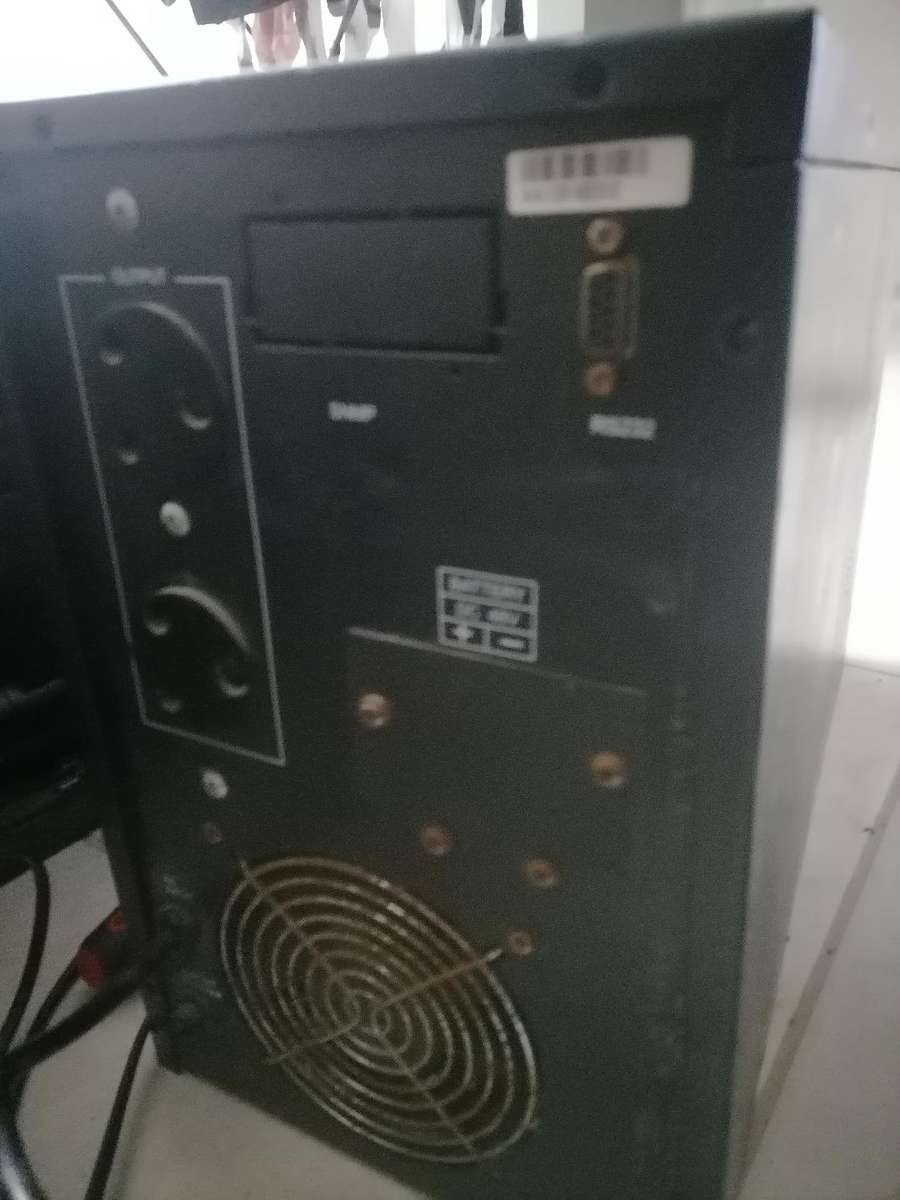 *TESCOM MICRO MATLA RANGE 2KVA PURE SINEWAVE INVERTER*BATTERIES NOT INCL*