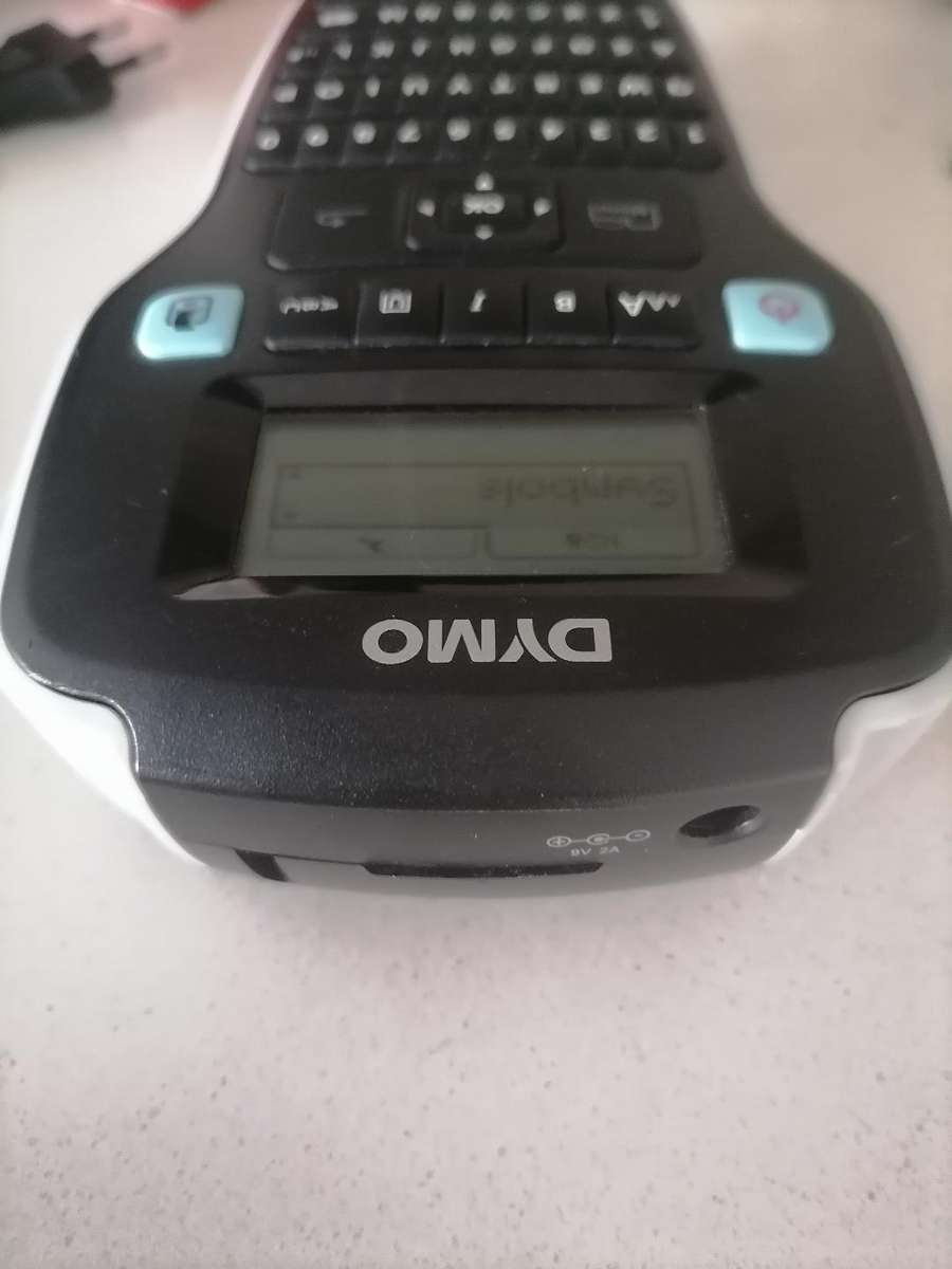 DYMO® LabelManager 160 QWERTZ*working with batteries and print roll*